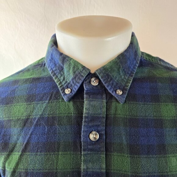Eddie Bauer Mens XLT Green Blue Plaid Flannel Shirt Relaxed Fit Button Up Tartan - Picture 2 of 10